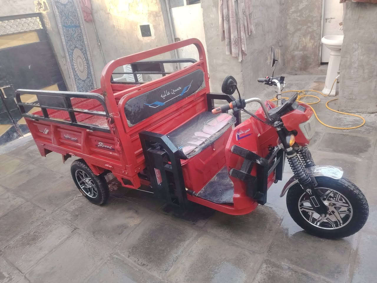 السعر 750 وبيها مجال     ***********
