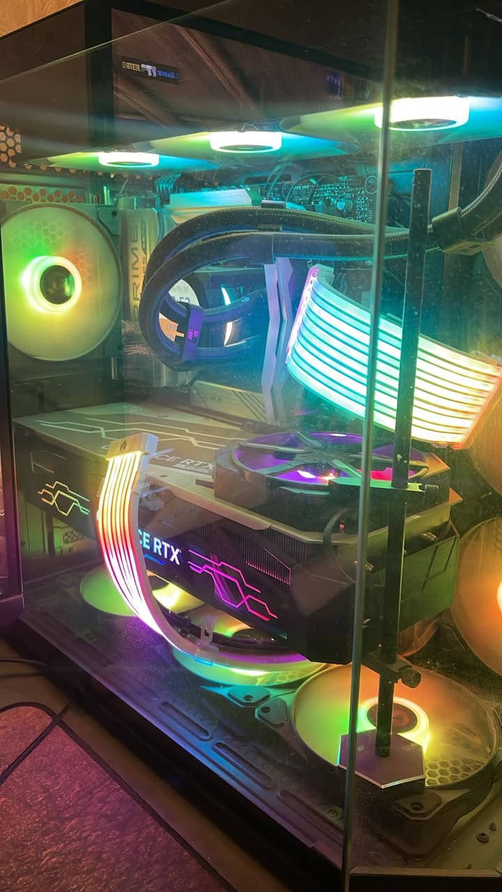 السلام عليكم كيس للبيع
PC

• *Processor -* AMD Ryzen™️ 9 7900X3D Desktop Processors Try
• *Motherboard -* ASUS PRIME X670-P WIFI
• *Graphics Card -* GALAX GeForce RTX™️ 4080 SUPER 16GB SG 1-Click OC - 4 Fan
• *Memory -* TEAM GROUP T-FORCE DELTA RGB DDR5 32GB 16GBx2 6000MHz *Black* 
• *SSD -* Lexar NM790 SSD 7400MB/s 1TB SSD M.2 NVME  
• *Power Supply -* Thermalright TR TG-850S 850W 80+ Gold *PCIe 5.0 - ATX 3.0* 
• *Cooling System -* Thermalright Core Vision 360 ARGB Liquid CPU Cooler - Black 
• *Case -* Xigmatek CUBI II Glass, Mid Tower Case - Black
• *Operating System -* Windows 11 Pro Original License Key
• *Cable Extension -* Aosor Power Supply Sleeved Cable PSU Extension Cable Kit ARGB  AL200 + AL300 ( 24 + 8 Pin )


**إذا كنت صاحب هذا الإعلان وتريد حذفه لأي سبب، رجاءا أرسل رسالة إلى الدعم الفني**