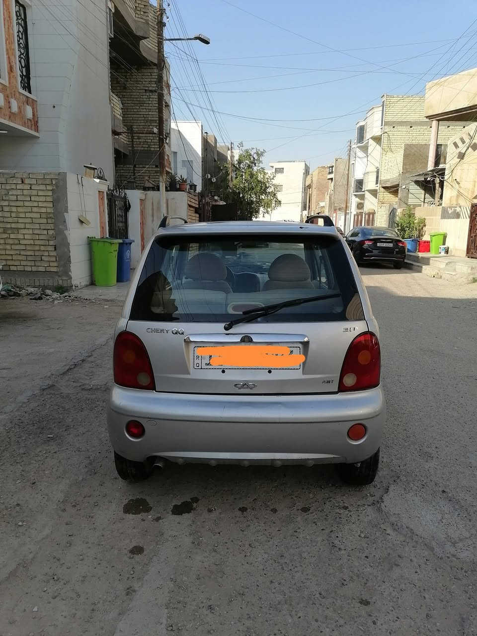 السلام عليكم ورحمة الله وبركاته سياره كيو كيو للبيع اللون رصاصي والرقم الجديد الموديل ٢٠١١ رقم الهاتف *********** السعر ٣٢ وبيهه مجال
