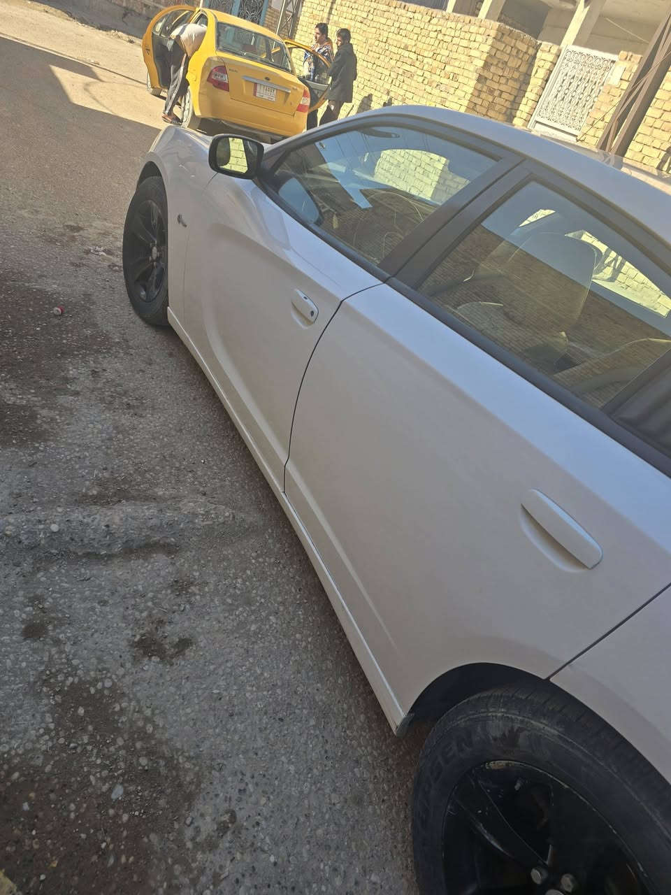 لسلام عليكم جارجر ١٥ كنديه بيه بابين مبدلات بدون ايرباك سياره فقط اي صبغ مابيه سونار مرفق بصور اتصل ***********
