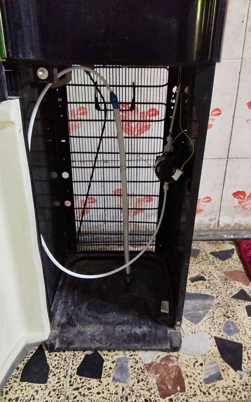 للبيع براد ماء هيتاشي (Hitachi)
✅ شغال بالكامل
✅ الماطور مبدل إلى ماطور سحب كبير وقوي
✅ تبريد ممتاز
✅ تحميل سفلي للقنينة لسهولة الاستعمال
✅ الأنوار العلوية تعمل
⚠️ الأنوار الموجودة أسفلها لا تعمل، ولا تؤثر على عمل البراد
💰 السعر: 55 دولار بغداد, العراق


**إذا كنت صاحب هذا الإعلان وتريد حذفه لأي سبب، رجاءا أرسل رسالة إلى الدعم الفني**