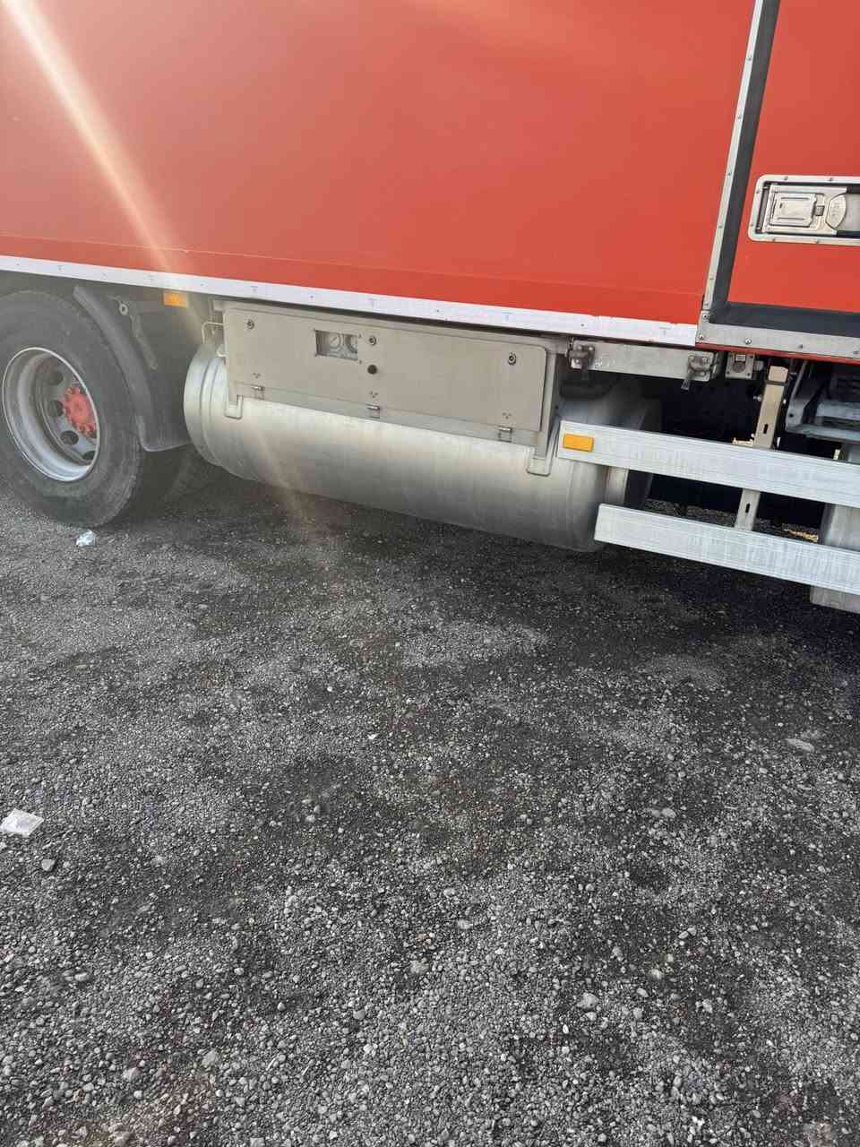 سلام عليكم ورحمة اللّٰه وبركاته الحلال الجديد معرض العكيلي
موديل ١١
براد يشتغل على الغاز
مرسيديس ٢٥٤١
كليومتر ٤٥٠٠٠٠
فول مواصفات رقم الهاتف ***********
