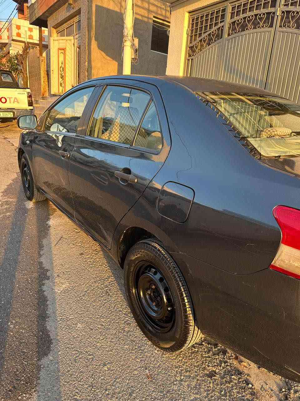 یارس ٢٠٠٨ نەوتی ، سەنەوی بەسەرچوە هەزەی نوێیە،
بەس بۆنیتی بۆیاخە توندو تۆڵە و مەسرەفی نیە ، نرخی ٧٨ گەڵا و معامەلە، سۆنەریم داناوە
*********** السليمانية, العراق
