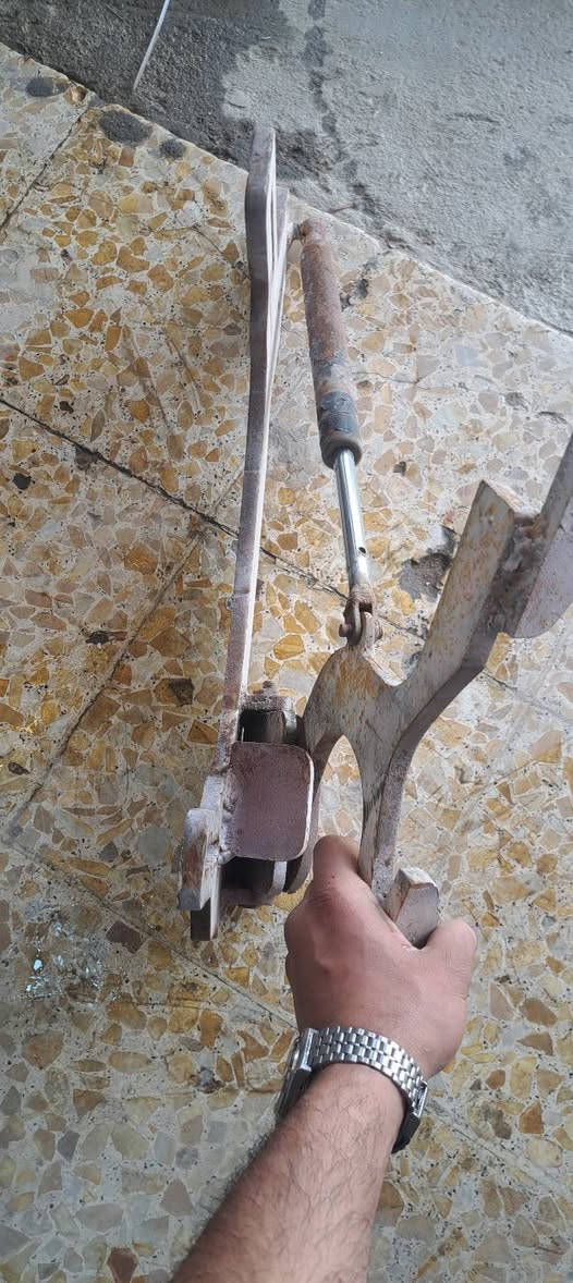 السلام عليكم للبيع جكات لمبادور بيبان رفع ليفوك مال كمارو تفصال ١٠٠ /١٠٠ السعر ٢٥٠ الف مكاني نجف ***********
