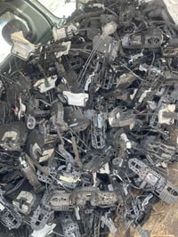 وصل غراض رينو فلونس و سافران  ٠٧٥٠٤٠٢٦١٧١
