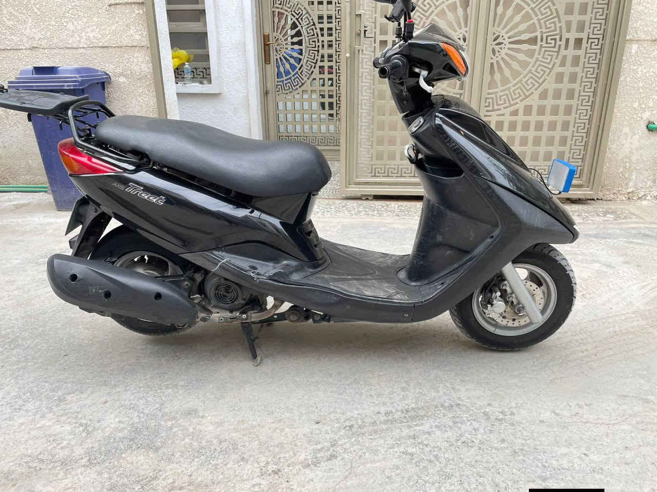 سلام عليكم شباب دراجه اكزز
للبيع مرقمه بغداد رقم جديد مميز 
دراجه كامله تايرات جدد دسكات جدد نوزل و فيتبم جدد 
دراجه كامله مابيه اي نقص 
مكاني بغداد حي تونس متواجد اتصال فقط 
***********
