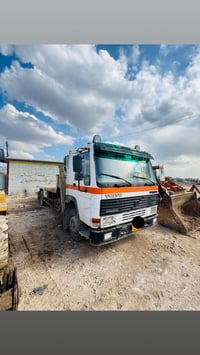 کرێن ٣تەن٣سلایت مۆدیل ١٩٩٦گیر مەکینە ئکسل بە شارت زۆر خاوێنە ٦تایە نوێ...