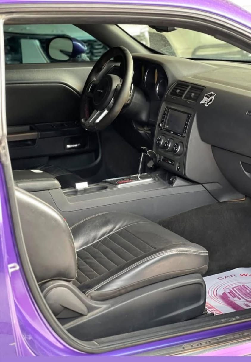 السلام عليكم  جالنجر 2013 rt max معروفه مواصفات الارتي ماكس السياره فول للاخير ومكفوله كفاله عامه فقط ٣ اصابع بلجاملغ الخلفي كلير فقط السياره جديده بمعنى الكلمه وجاهزه للاخر تترحملي عليها  العنوان /حله مركز المدينه عارضها ب١٢٠ ورقه وماكو هيج سعر السياره جانت معروضه ١٣٥ الله شاهد بس بسبب السوك الزباله هـ: ‭٠٧٨١ ٦٠٨ ٢٥٠٨‬ ملاحضه / الدعاميه البلاديه مالتها موجوده بيهى فطور الي يريدها وياها ماكو مشكله تحياتي 🌹
