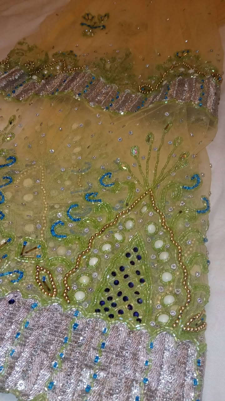 للبيع فصال زي كردي نسائي لون كريمي مطرز بتفاصيل جميلة وراقية.
✅ استخدام مرة واحدة فقط
✅ حالة ممتازة جدًا
✅ تطريز وخرز كامل كما موضح بالصور
✅ مناسب للمناسبات والأعراس

📍الموقع: الموصل

💰السعر: ١٢٠ ألف دينار قابل للتفاوض للجادين

⚠️ لا يوجد توصيل أو شحن، التسليم يد بيد داخل الموصل فقط.

للاستفسار أو مشاهدة صور إضافية يرجى مراسلتي على الخاص.


**إذا كنت صاحب هذا الإعلان وتريد حذفه لأي سبب، رجاءا أرسل رسالة إلى الدعم الفني**