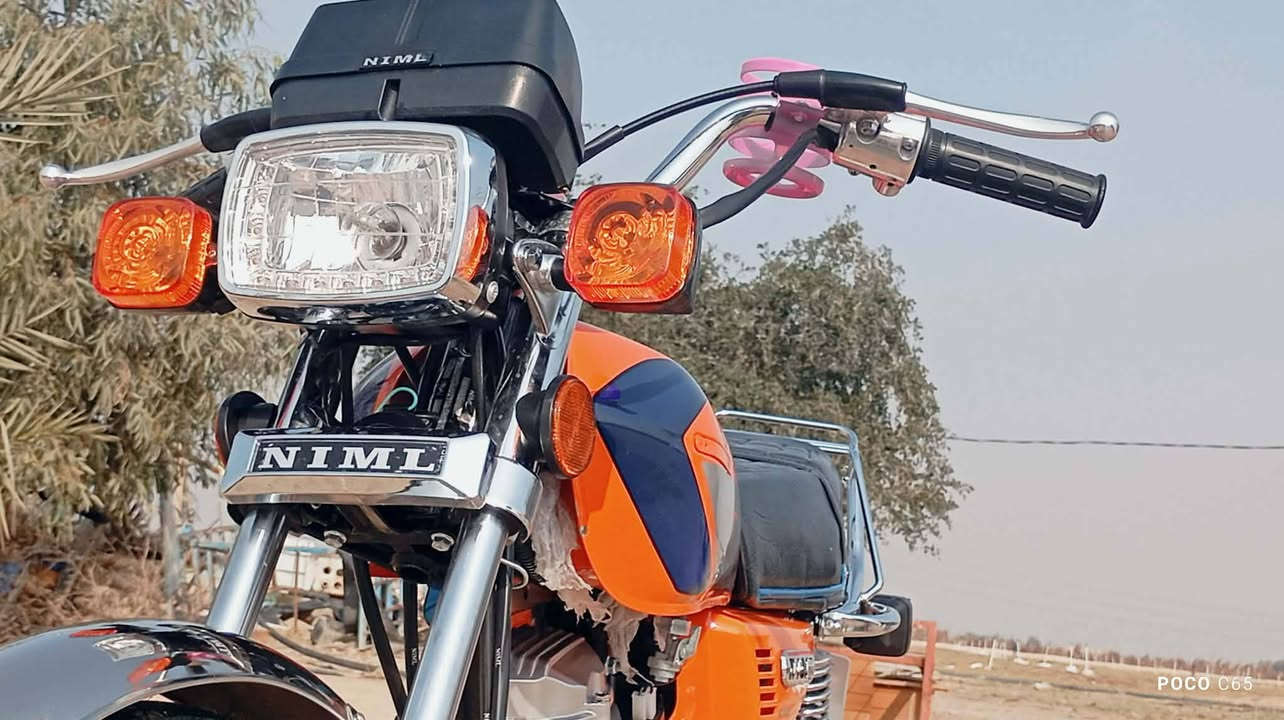 السلام عليكم دراجه ناعمه امتياز موديل 26 للبيع اوراق سكنر السعر 800 وبيها مجال مكانيك كربلاء طويريج‏‪***********‬‏/واتساب فقط
