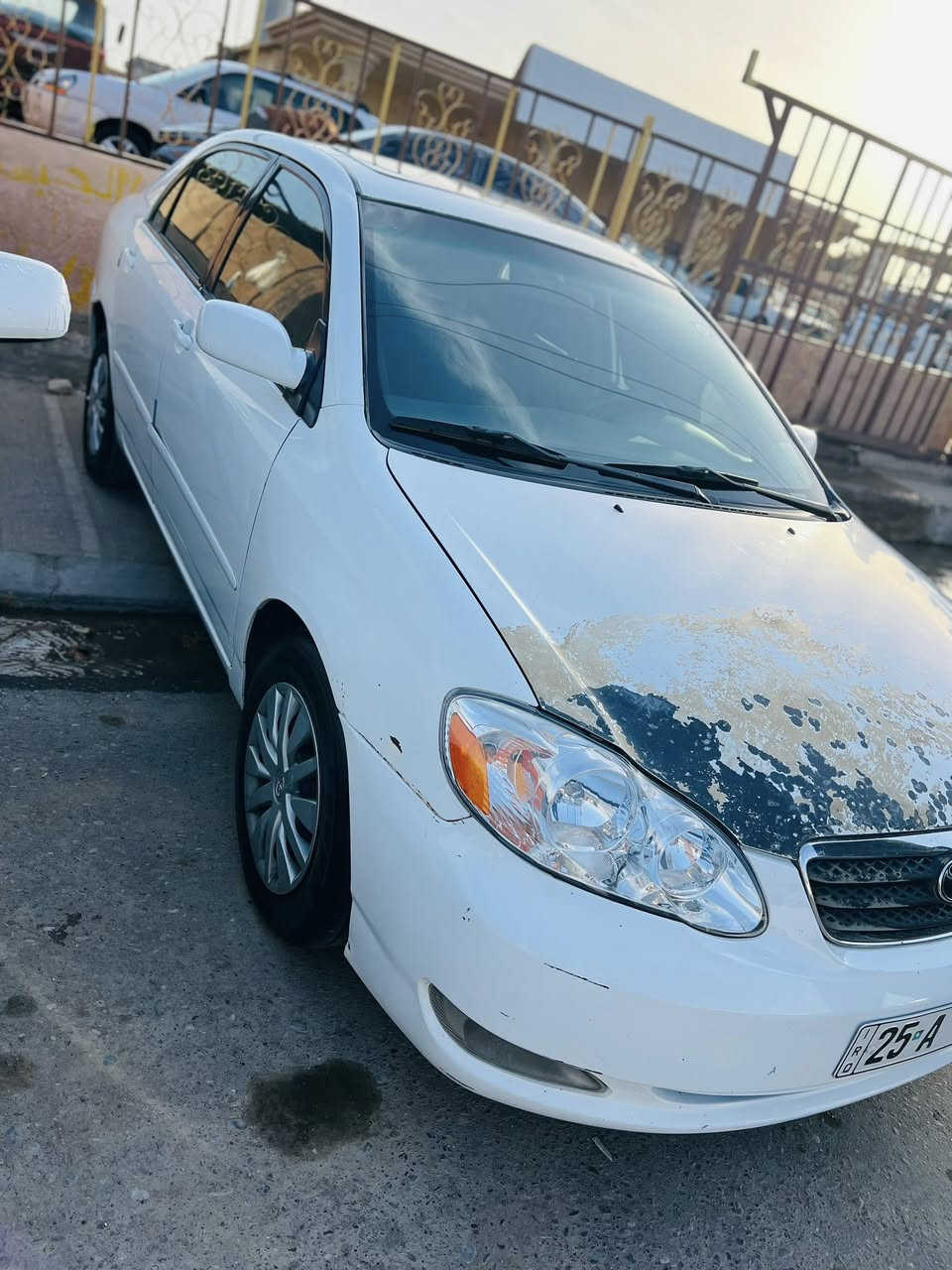 السلام عليكم 
كورلا نحلة 2006 فتحه كير عادي رقم كركوك دولي ب اسمي تحويل ثاني يوم السياره جاهزه من كلشي كير محرك صدر تايرات كلها شرط بيها جاملغ خلفي وباب صبغ فقط بدون دواخل وبيها البنيد يريد تغليف فابلون السعر 85وبيها مجال مكاني بيجي ***********
