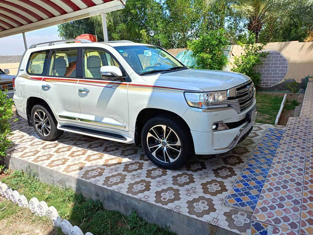 السلام عليكم لاندكروز 2017
تصال *********** بغداد, العراق
