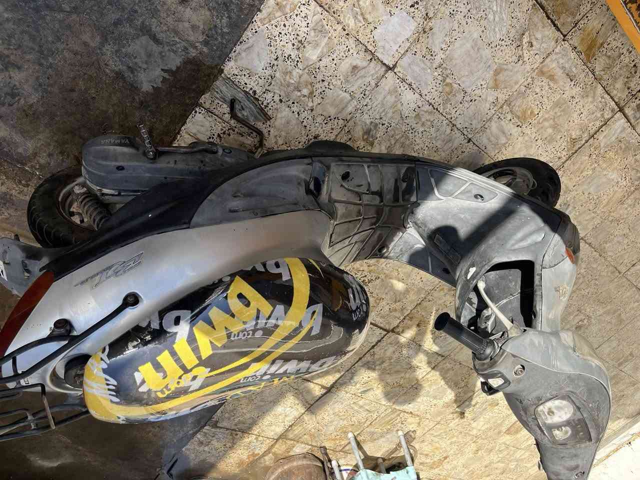 سلام عليكم دراجة لبيع بيجي 60دراجه جاهزه كلها بلاديه مكينه مامفتوحه رمبه كهربائيات كله شغاله السعر 300وبيها مجال مكان بغداد الشعب  الرقم ***********

