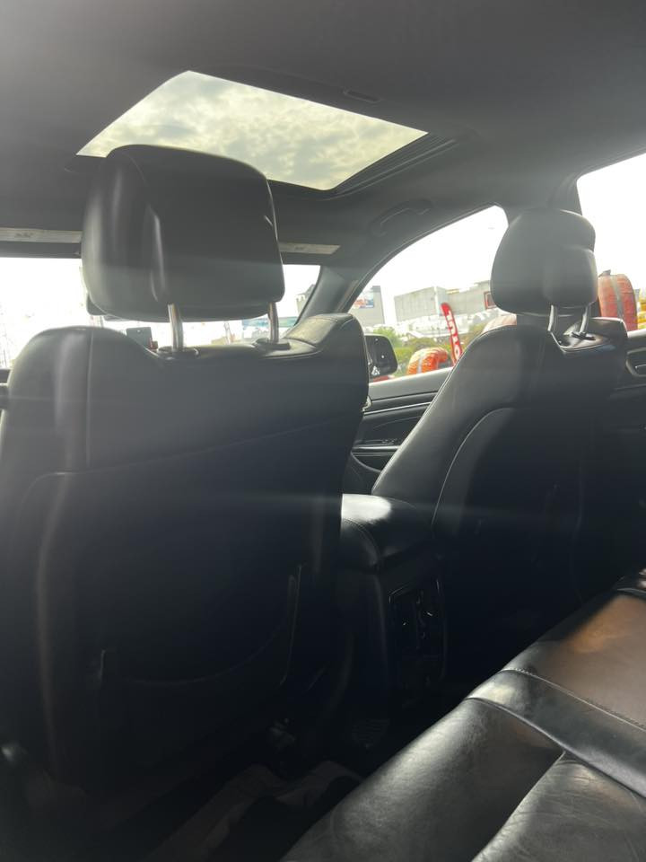 جيب 2015 خليجي شيروكي
تشغيل عن بعد 
كشنات كهربائيه 
رادارات 
حداديه جديده 
المحرك والكير كفاله  
 
السعر 225

بابل  

غير متواجد ع الفيس
***********
