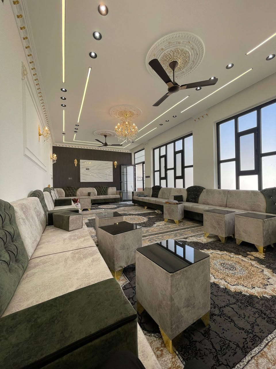 سلام عليكم يوجد
بيت مساحة 360 متر طابق واحد بناء حديث  للبيع 
شوارع ١٠متر 
يتكون البيت من غرفتين نوم وصاله وستقبال 
ومطبخ حار بارد وصحيات داخليه خارجيه 
 البيت  جاهز للسكن 
طابو  زراعي 25
 التحويل من ابو السند مباشر - قرار محكمة
 متوفرة كافه الخدمات (تبليط ♦️ماء ♦️ كهرباء♦️ مجاري) 
 الموقع كربلاء مجمع نجمة كربلاء 

 اللاستفسار اكثر اتصل على الارقام التالية
***********
حيدر الغراوي للعقارات والمقاولات العامه 
 
 #عقارات_للبيع #العراق #حي_العباس #فولو #اكسبلور #متابعين #بساتين #البصرة #كربلاء #بغداد #كربلاء_الحسين #بيع #كربلاء_المقدسة #عقار #عقارات #فولو #دعم #متابعة #سبحان_الله #تعليق #لقطة #للبيع #القران_الكريم #بيت #اكسبلور_فولو #يالله #اكسبلور_explore #استغفر_الله #استثمار #عقارات_كربلاء
