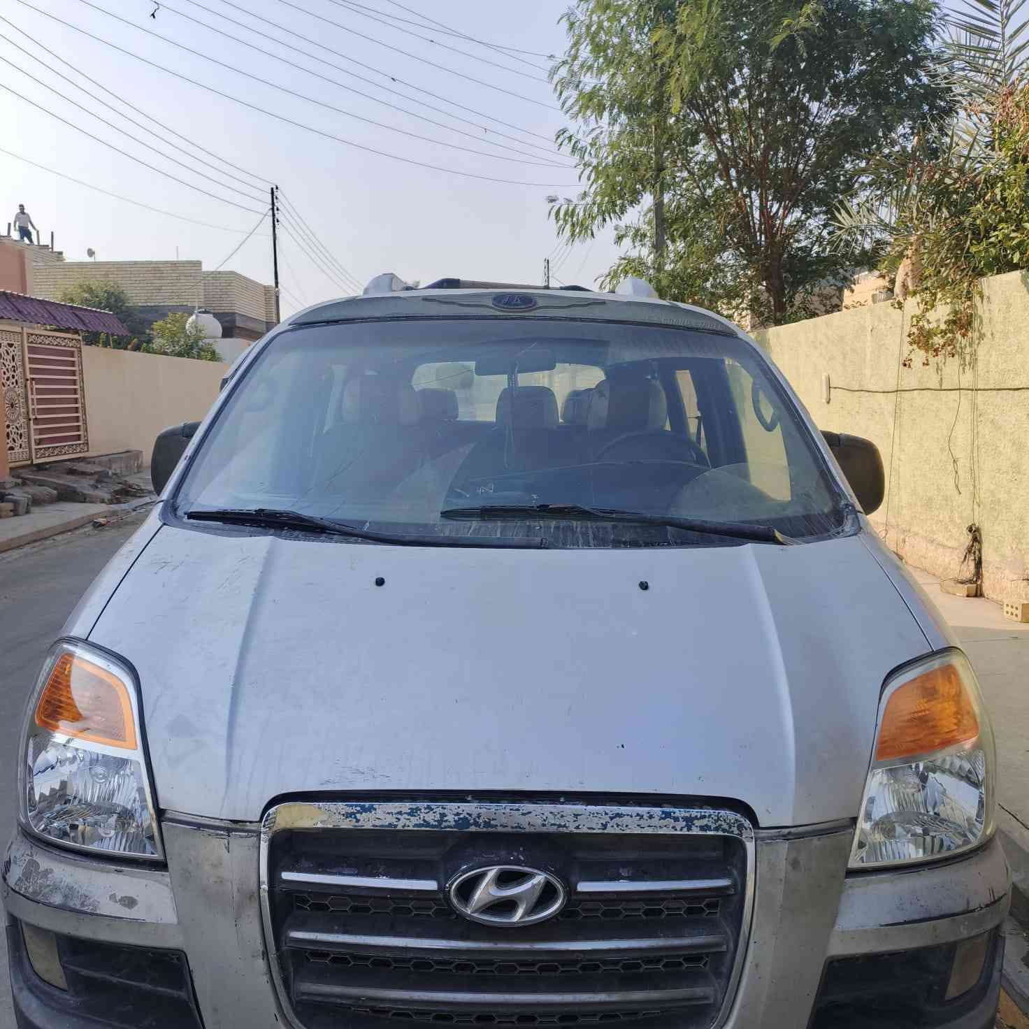 استاركس موديل 2007 رقم واسط
مكينه جديده قبل شهر مشدوده 
شواصي نضيفات السياره حلوه 
المكان واسط الصويره السعر ٧٠وبيه مجال رقم الاتصال ***********
