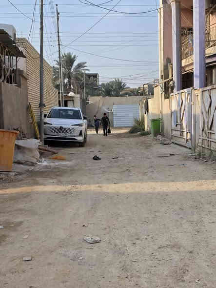 قطعه أرض 120متر خلف مرقد الحر تبعد عند المرقد500متر
رابع قطعه عن التبليط خدمات كامله ماء كهرباء مجاري 
السعر مناسبه للاستفسار أكثر اتصل ***********واتساب موجود
