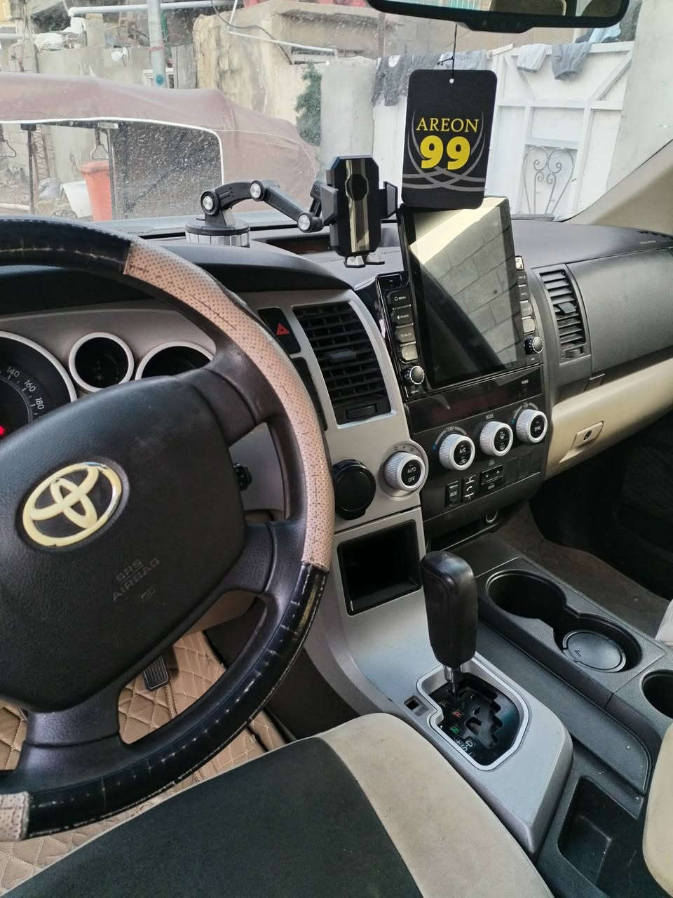 سلام عليكم سيكويا موديل 9  بغداد. بيع او مراوس. سعر 155 العنوان بغداد ***********
