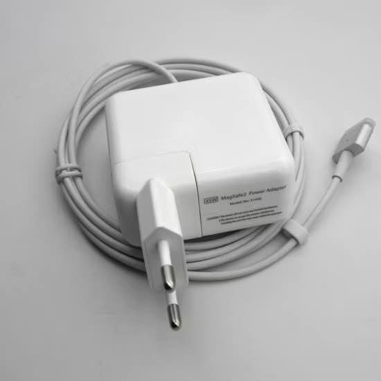 Mac laptop replacement AC adapter
Model: PA-60w
Input:AC00-240v 1.5A 50-60HZ
Output: 16.5~3.65A دهوك, العراق


**إذا كنت صاحب هذا الإعلان وتريد حذفه لأي سبب، رجاءا أرسل رسالة إلى الدعم الفني**