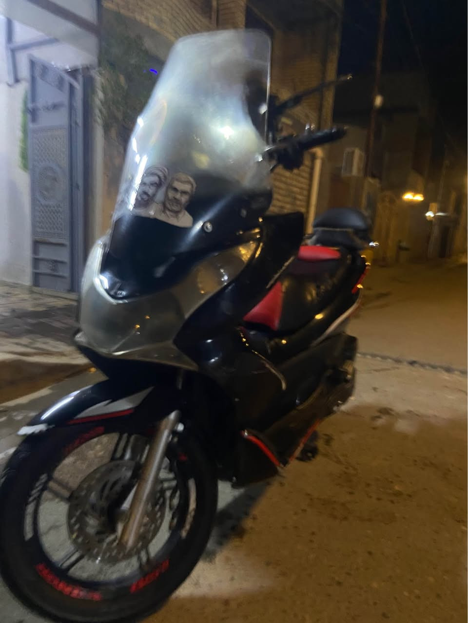 دراجه جديده حلوه كلشي مابيها اي نقص مابيها جيب فيتر وتعال افحص دراجه خير من الله شلعه معدل مكاني حي اور
الرقم : *********** بغداد, العراق
