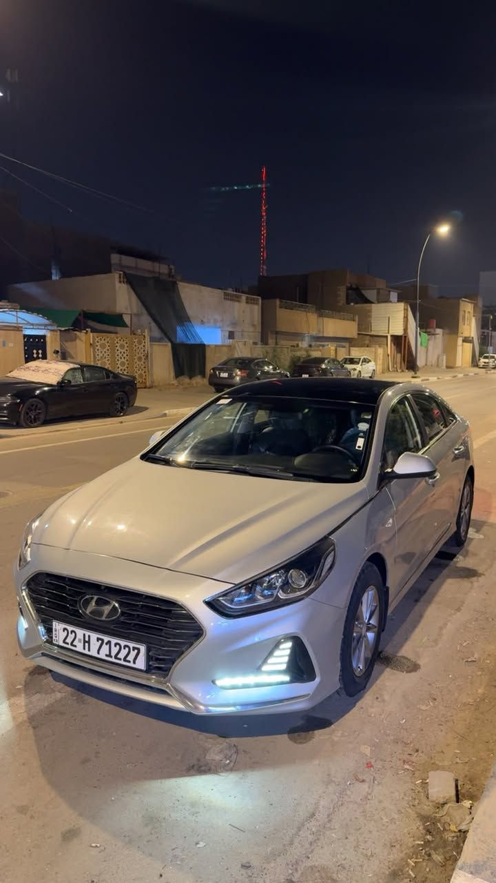 السلام عليكم سوناتا 2020وارد كوري مكينه 2000 دوش غاز محور بانزين كوريا فول مواصفات عدى البصمه شاشه وكامرا خلفيه تدفئه تبريد كشنات كشنات جلد وتحكم كهرباء بلكشن ونضام ايكو اقتصادي بلوقود وباقي المواصفات المعروفه السياره جاهزه على اخر شي حداده 100٪ تخم تاير بلباكيت دهن جديد باتري تبريد تدفئه ماتصرف دينار عليها السياره مصروف عليها هواي على ايد وحده ماشيه 45 الف كيلو حقيقي رقم اربيل وكاله تحويل لنهاية ال27 بيها اربع رشات بكوريا بدون ضربه على طول الصفحه وصار بيهه حافة الباب بلعراق يرجع مامصلح ابيع على وضعها السياره مكلفتني ونضيفه عارضها ب150 وبيها مجال للشراي ***********
