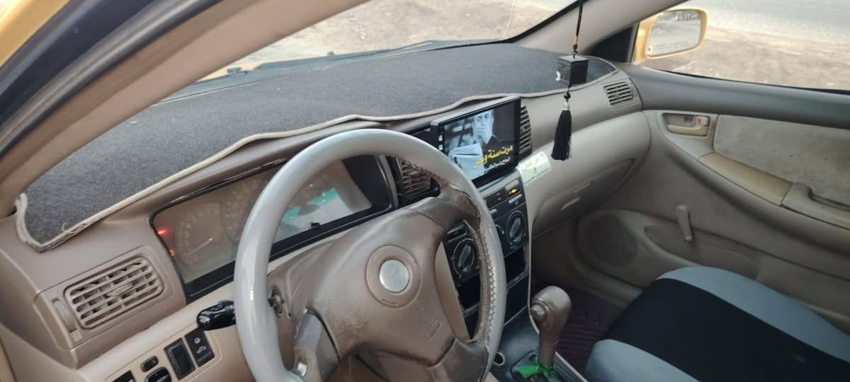 سيارة كورلا نحله للبيع
مكينة 1800
بيها خيط بخار 
سياره حداديه تخم تاير شاشه مُديل 2008 بِ 57 وبيها مجال ***********
