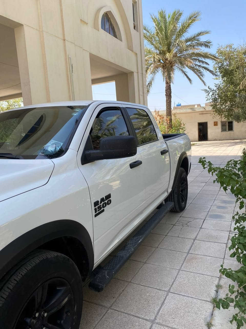 سلام عليكم للمراوس فقط!! لاندكروز تاهو رام موديل 2021 محرك 8سلندر باب طويل بدي قصير المرغوب رقم شمالي كتاب ✍️ تضليل بلسنويه بيها 3قطع صبغ بدون معجون بدون دواخل السعر 225  عنوان بغداد المشتل للاستفسار *********** حجي وسام
