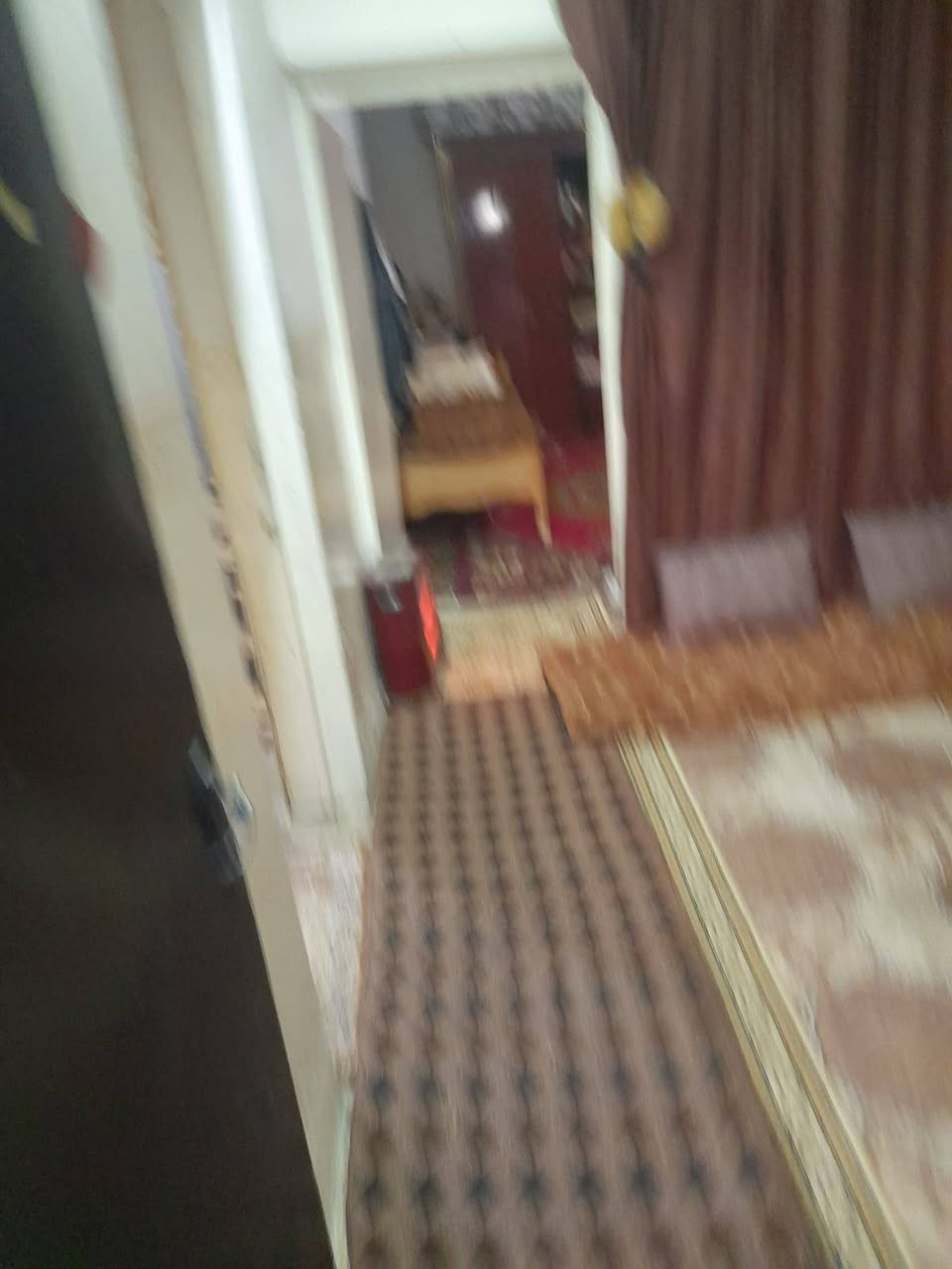 يعلن مكتب ابو يحيى لتجارة العقارات في محافظه كركوك قضاء الدبس  عن بيع   بيت سكني في حي الشهداء القديمه  بالقرب من بيت ابو مخلد  مساحته أكثر من ١٥٠  متر خدمات   ماء وكهرباء تبليط يتكون من ١ غرفة نوم وهول واستقبال وصحيات ومطبخ م السعر على الخاص  والسعر مناسب  ورخيص جدا  وبي مجال  كما موضح بالصور أدناه 👇👇👇👇👇 للتواصل عبر الأرقام التاليه

*********** يحيى الحمداني ابو عبدالله

*********** ابو يحيى

*********** يحيى الحمداني ابو عبدالله
   ( التوفيق من الله و للجميع) جميع الأرقام  واتس اب

ملاحظه
دوام المكتب من الساعة التاسعة صباحا لغاية الواحدة ليلا للتواصل على الأرقام المذكوره اعلاه ☝️☝️☝️☝️☝️☝️
