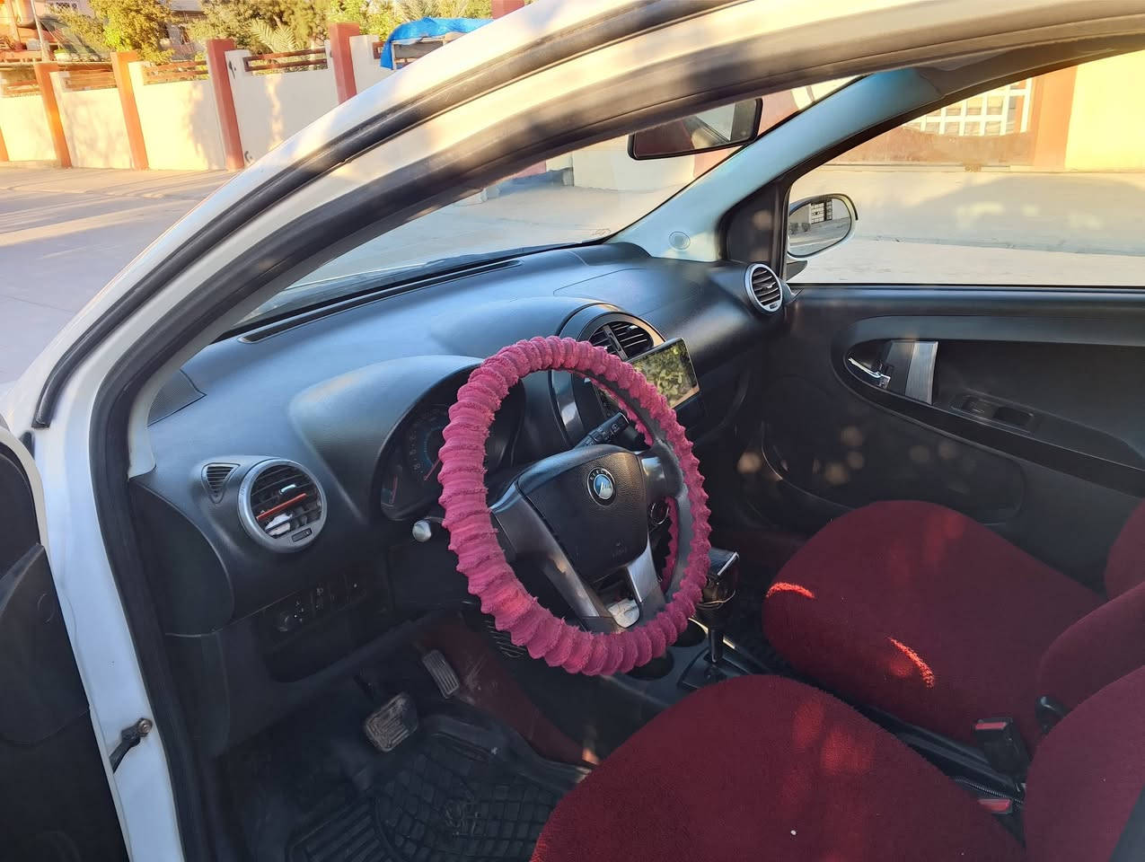 سلام عليكم باندا كروز 2014 محرك كير اوتو. شرط سنويه وهزه جديد لل 29  وبسمي بيها مكانين اصغار صبغ شاشه كامره تخم تايرات جديد سعر 60 ومكان كركوك   ***********
