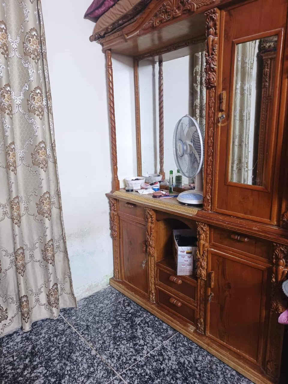 غراض للبيع مثل ما موضح للتواصل وتساب


**إذا كنت صاحب هذا الإعلان وتريد حذفه لأي سبب، رجاءا أرسل رسالة إلى الدعم الفني**