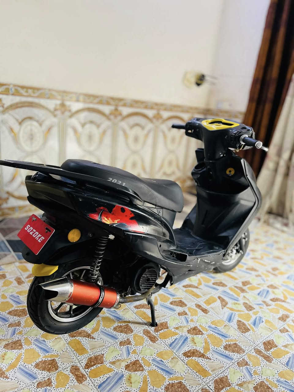 سلام عليكم   سكنس شمعه. (صيني) شغاله من. كلشي   ناقصه بس باتري  سعر٢٥٠ مكان دوانيه حي الزهراء 
رقم الهاتف(***********)
