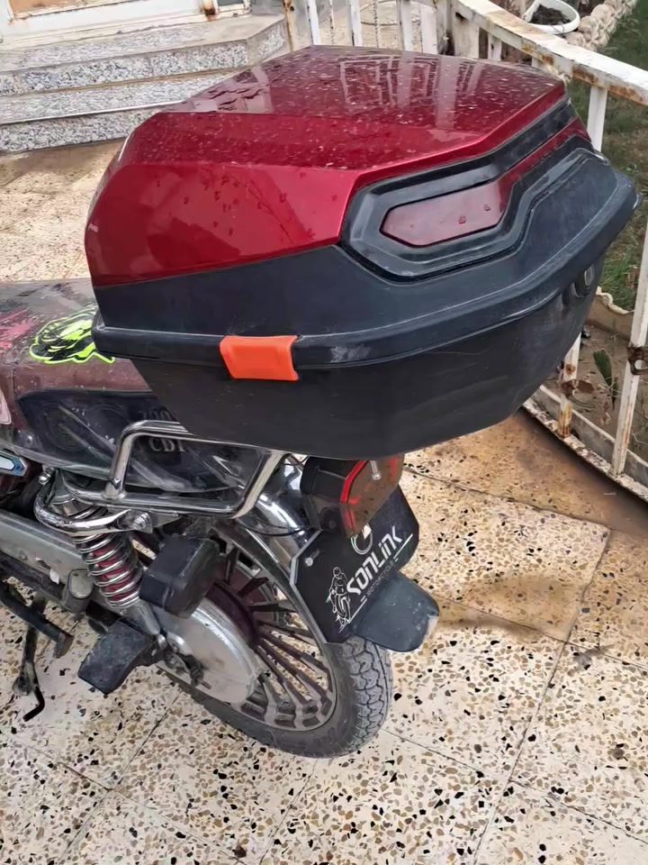 للبيع 24 شكل 25
كلش نظيفة محرك مكفول كهربائيات كلها شغالة بصمة سويج
الدراجة مرتبة ثكيلة ورزنة 
725 وبيها مجال 
***********
