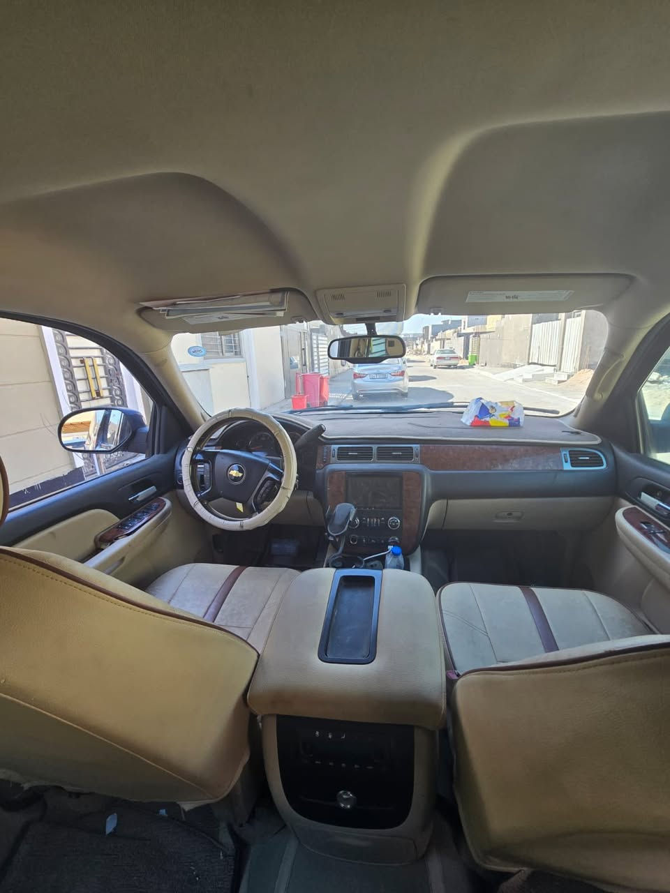 تاهو للبيع ادوات 2007  تفاصيل خاص *********** سعر 118 وبيها مجال سياره نضيفه لاكص لاضربه بوجهك لتسجيل  كفاله
