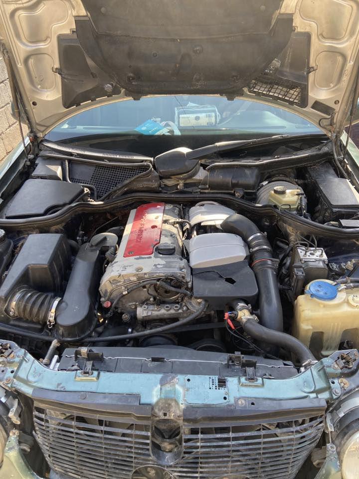 ام عيون مارسيدس
مكينة 4 تيربو كومبريسر جاهزة من كلشي موديل 1995 محدثة 2000 رقم بصرة بأسمي
مكان السيارة كربلاء وبغداد 
***********
ممكن مرارس بكوري او شي قريب عليها
