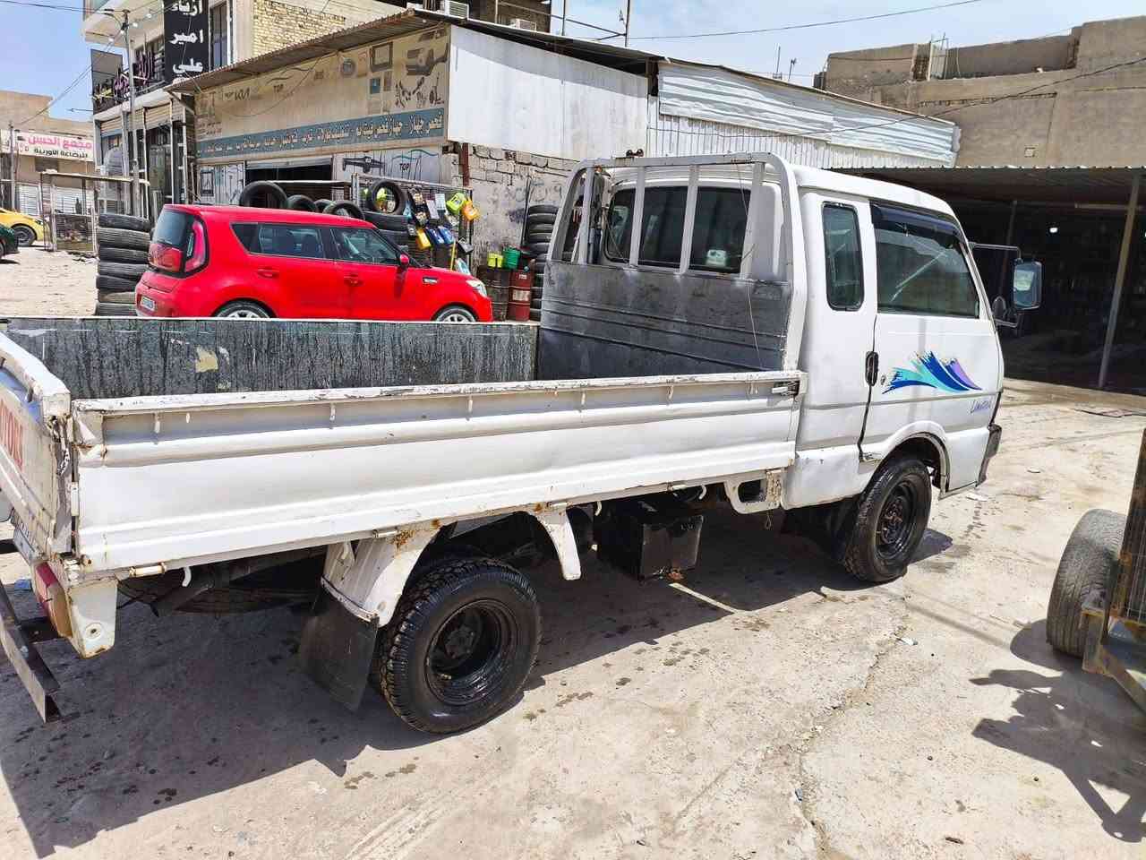 السلام عليكم
كيا حمل موديل 93 سياره نضيفه ونشطه دوشمه جديده وشاشه اندرويد وتخم تاير خلفي جديد باتري جديد كهربائيات كلها شغاله سياره بديها وداخلها نضيف سعرها 45 وبيها مجال للشراي تعال وادلل 
مكاني / بابل / الحله / الاكرمين 
***********
