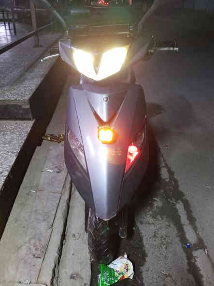 السلام عليكم دراجه للبيع نوع ثعلب سرعه 140 المكان مدينه الصدر سعر 600 دراجه نظيفه رقم الهاتف ***********
