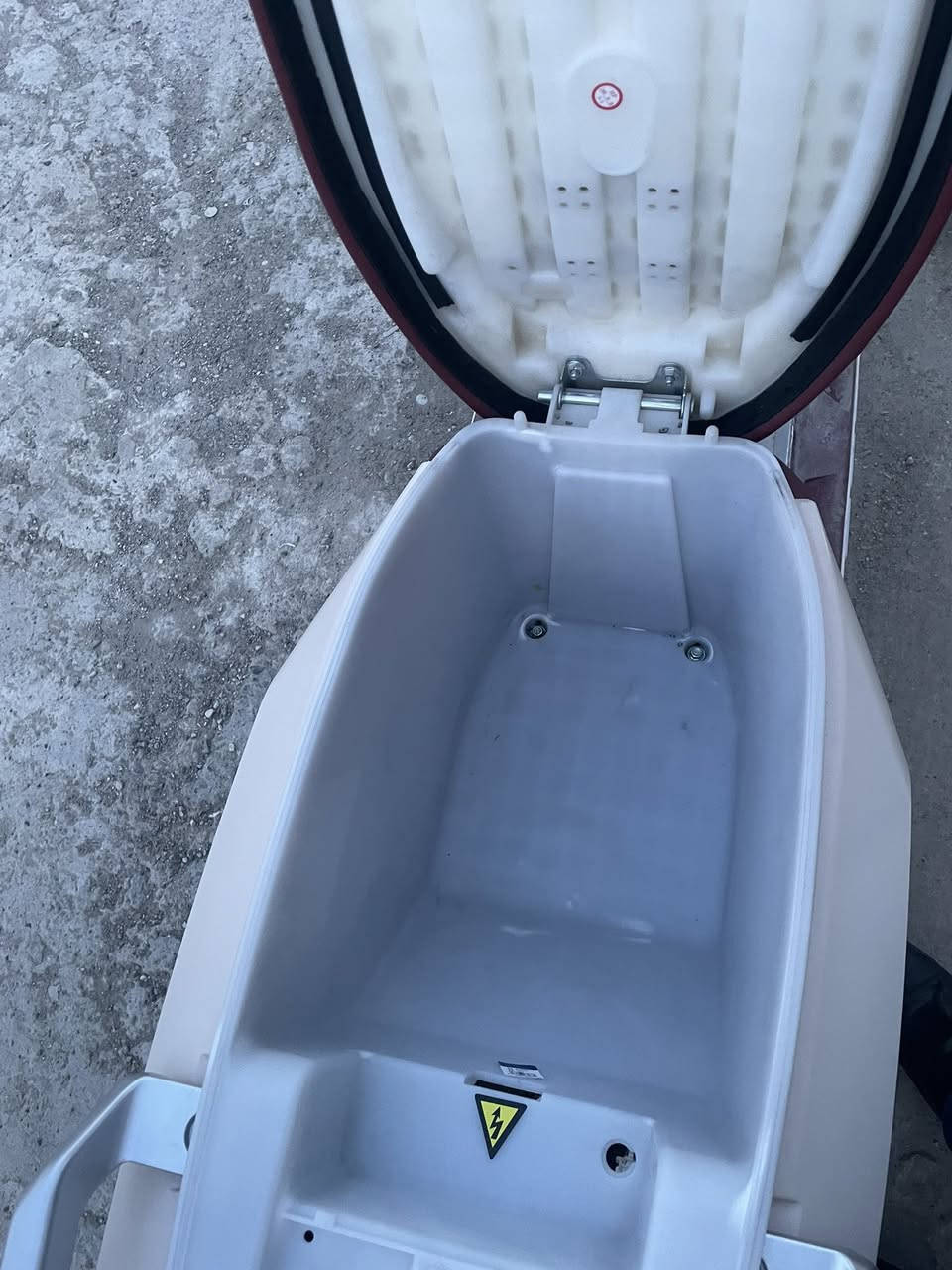 السلام عليكم دراجه ريان شحن للببع الماطور مكفول من كل شي اخو الجديد. السعر 975 لاستفسار اتصال ع رقم ***********  و متوفر واتساب
