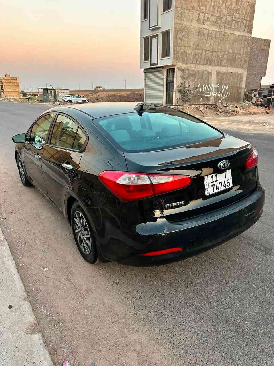 سلام عليكم للبيع فورتي 2016 وارد أمريكي بيه صبغ بابتين بدون دواخل سونار بل منشور مكينه 1800 دوش سياره جاهزه بدون اي نقص سعر 95 سياره بغداد رقمي ***********
