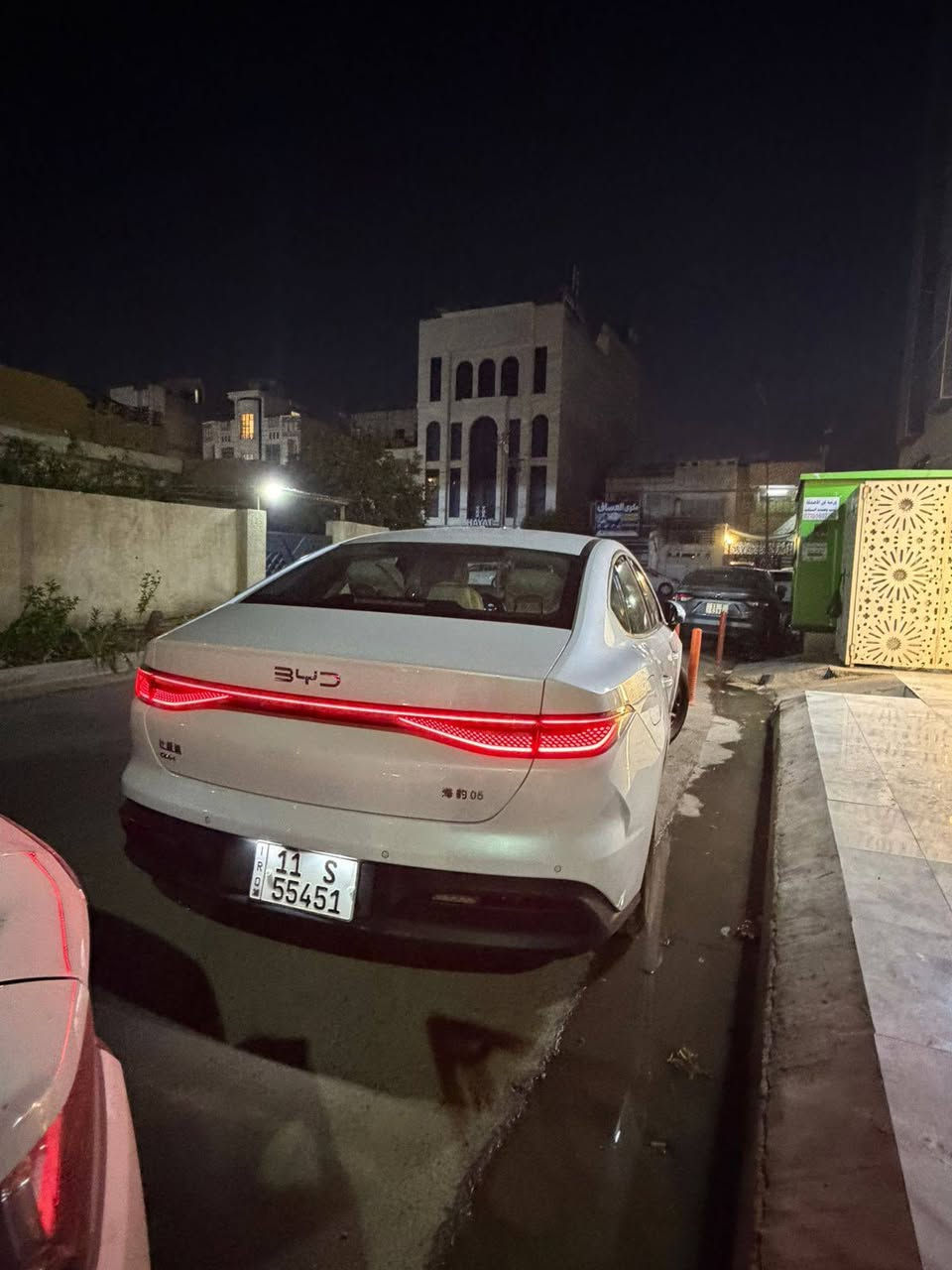 سلام عليكم بي وي دي سيل 5 سياره مشي 8000 سياره جديد زيرو ويل كب كامر خلفيه حساس خلفيه سياره مشي علئ محرك 4500رقم بغداد سياره ***********
