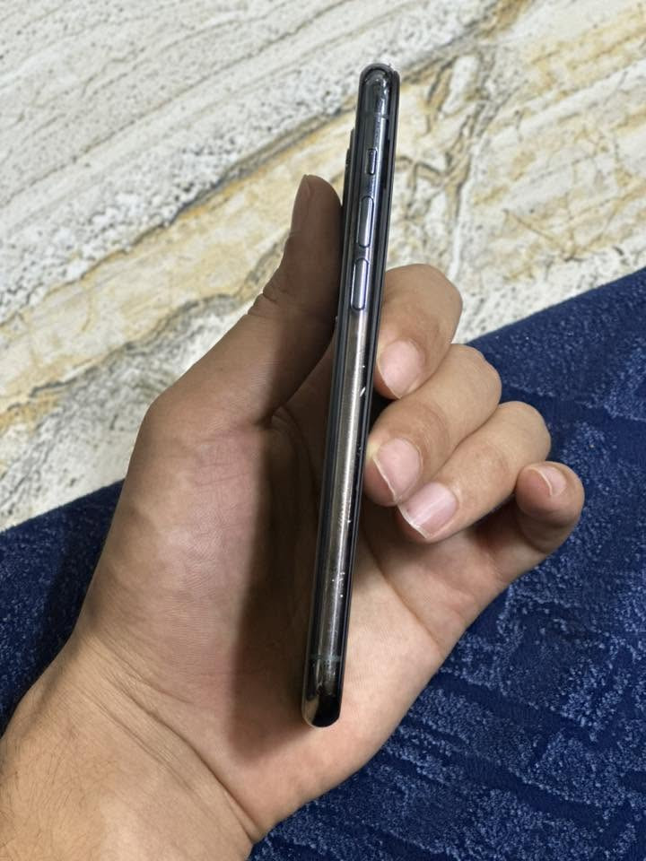 11برو
ذ256
بطاريه 🔋80
تك سيم
مبدل شاشة اصلية فقط
موصل ايسر 
الرقم *********** وتساب فقط
160 بيها مجال حك الجيه
