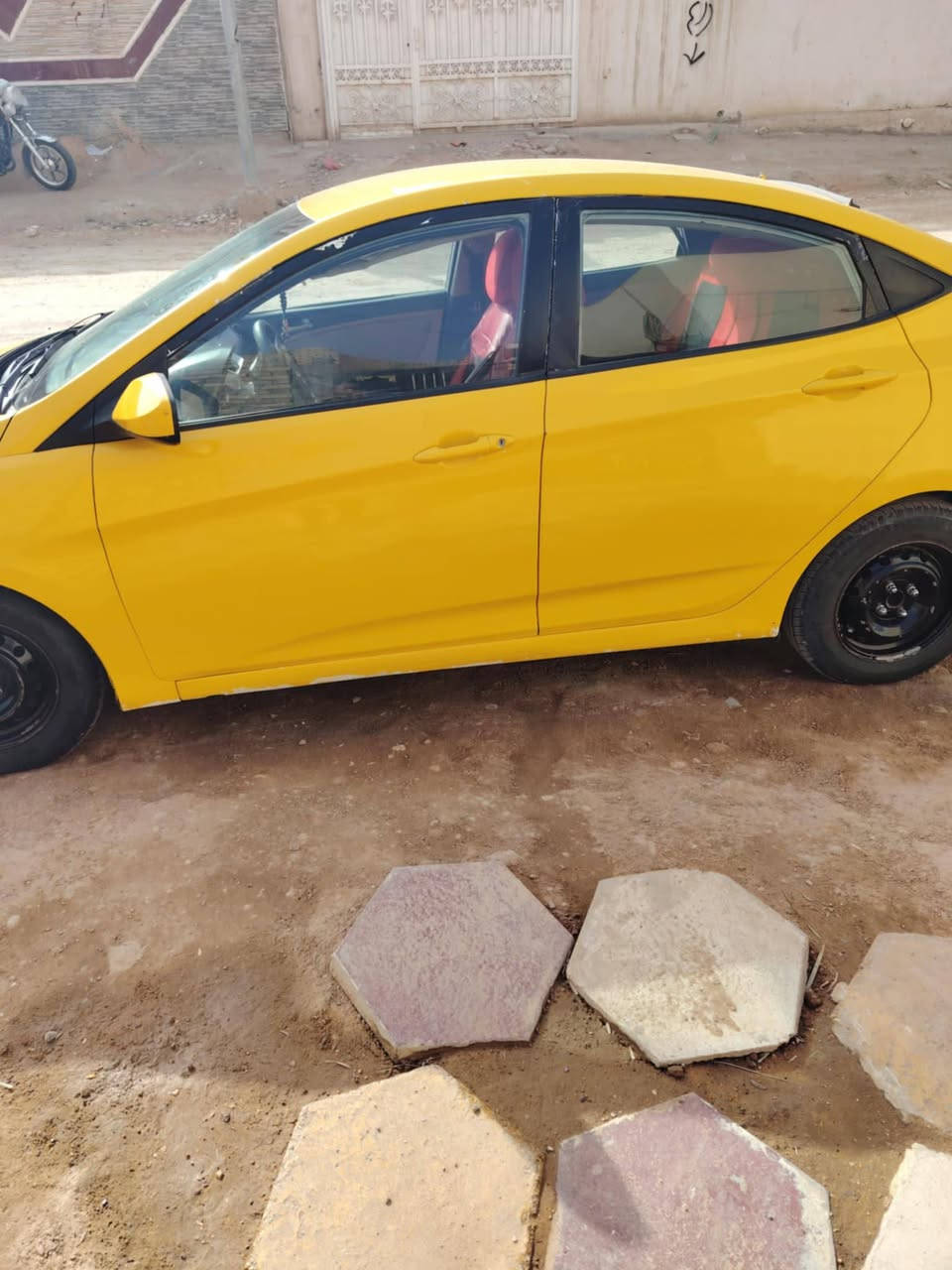 ضربتها جاملغ وخشم البنيد بدون دواخل كير محرك مكفول اليريده بي خير يدلل يتصل الرقم ***********
