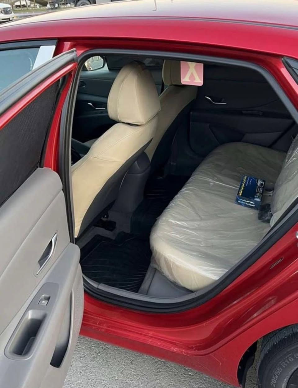 @إسلام عليكم النتره 2023 احمر وارد أمريكي حادثه مثل ما موضح بل صوره والباقي كفاله سياره جديده بمعنه الكلمه فول موصفات ما عده التنته كير مكينه حداده تبريد كله جديد 
1رادار امامي 
2 رادار خلفي 
3سياقه ذاتيه 
4 مثبت سرعه 
5كشنات جلد 
6 شاشه كار بلي 
7 عدد البصمات 2 
8 دخول ذكي 
9 تشغيل عن بعد 
10 السياره محركه 2000 دوش 
السياره جديده فوق ما تصور سياره مال بيت ماشيه 69 كيلو متر سياره فول ما عده التنته 
السعر 162$
الاتصال ***********
