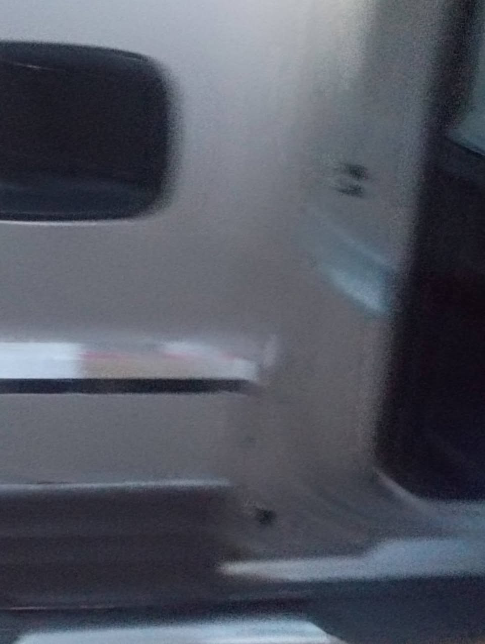 السلام عليكم استاركس للبيع موديل 2007 رقم أحمر بسمي مصفره هيه وغلامات مرور السعر اتصل على الرقم ***********
