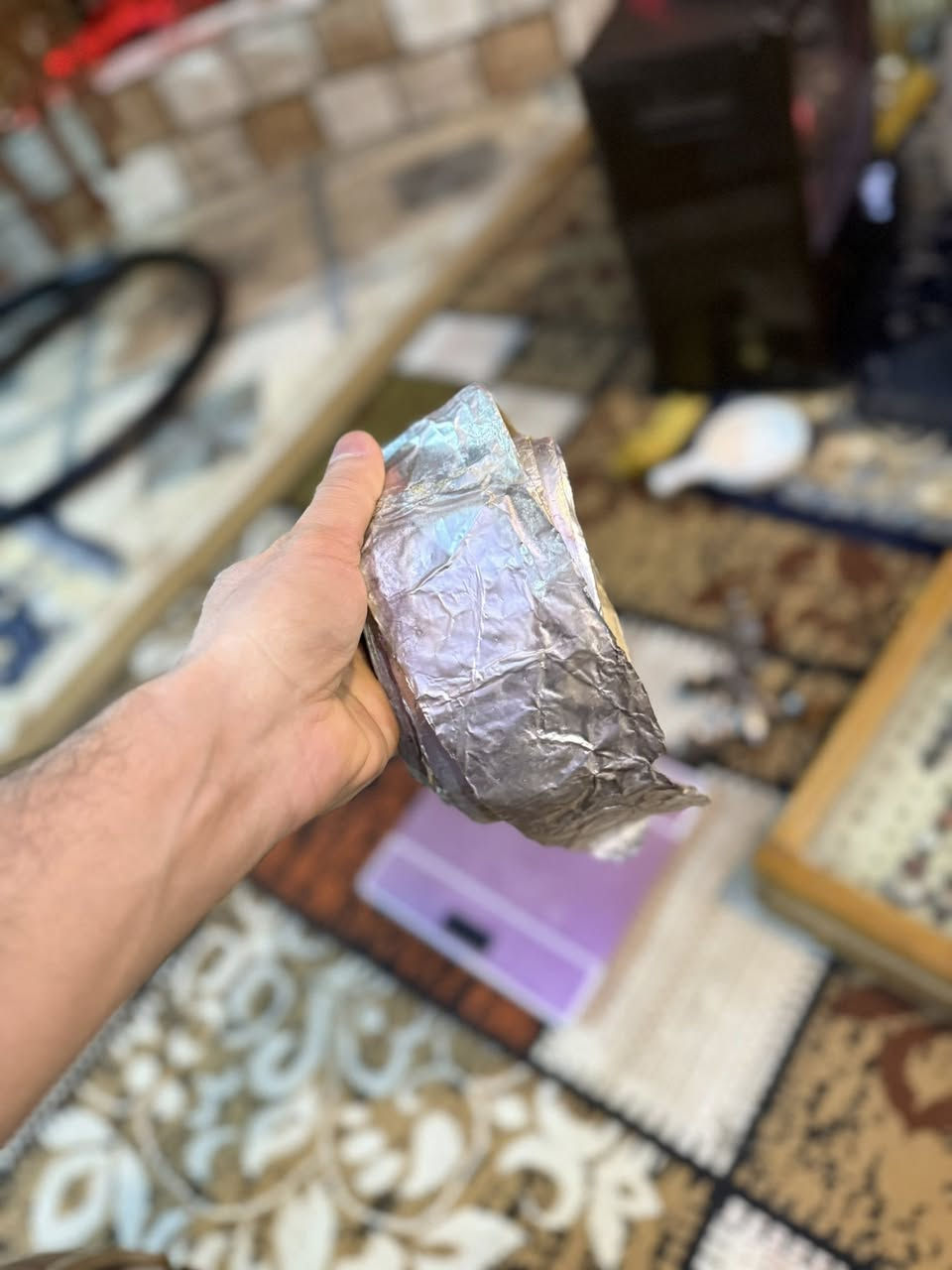 هاي رولة ورق فضة للبيع تقريبا ٧٥٠ غرام وزن صافي للبيع اتفيد اهل المحابس الفضة ***********
