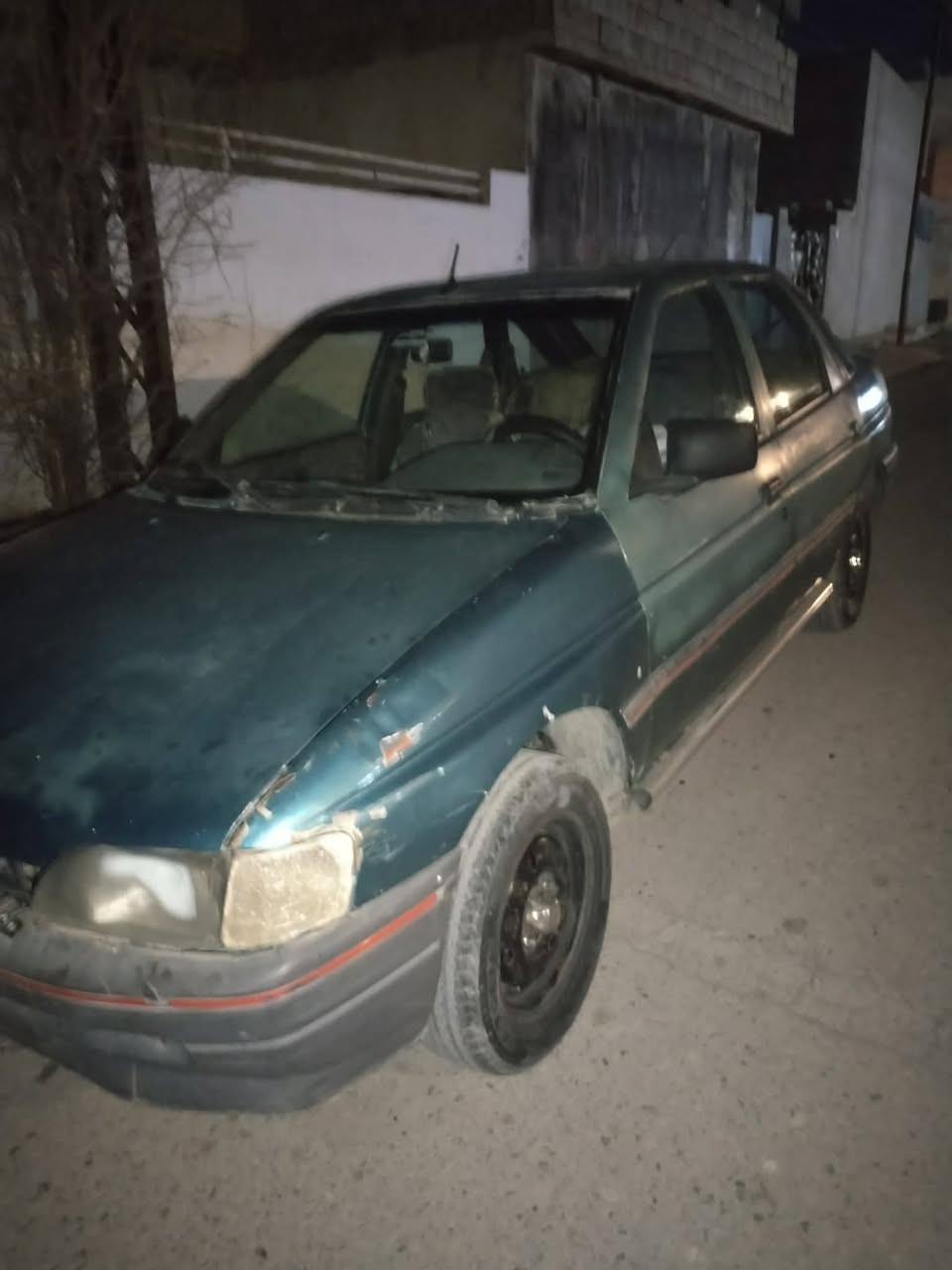 فورت سيره الماني رقم كركوك سنويه عاج صاقط دفتر بنزين بي كير محرك وصدر شرط عنوان كركوك سعر 14 بي مجال قليل رقم***********
