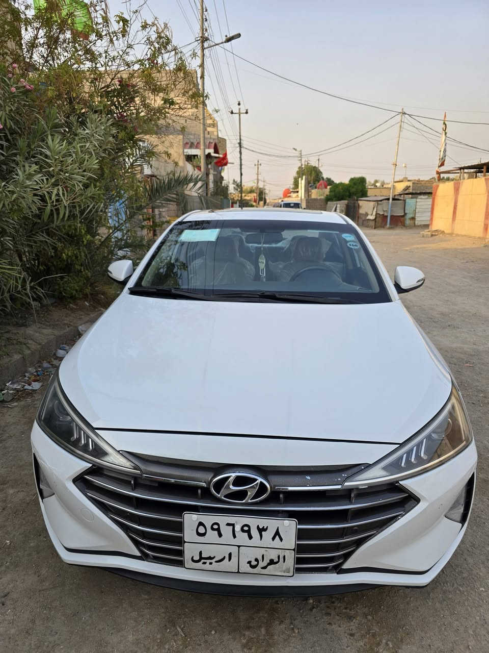 السلام عليكم 
بيع او مراوس جارجر او اوباما.
النترا 2020 خليجي محرك 2000 دوش رقم اربيل باسم الشركة جاهزه تحويل وكالة  ماشية 90 كم مواصفات فتحة سقف وتبريد خلفي و٣ اوضاع قيادة  وشادلها لايت زنون مكفولة من الضربة والتبديل بيها فقط رش صبغ باب العبري الامامي بسبب شخطة دراجة وصبغ دعامية امامية اثر شخوط السعر 156وبيها مجال قليل للشراي مكان السيارة البصرة .رقم هاتفي ***********
