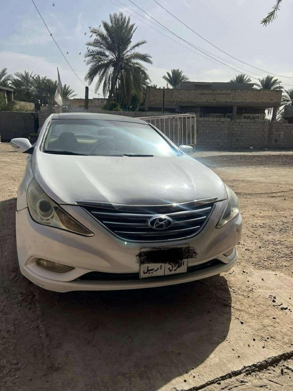 السلام عليكم للبيع سوناتا خليجي فول مواصفات موديل 2011 سيارة رقم اربيل تحويل محرك  2400بي صوت ما اعرف شنو  سياره بيه صبغ حزام سيارة مال جناي  السعر 85بيه مجال اتصل ***********
