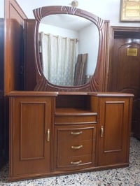 ميز تواليت صاج تزكام مستعمل عرض متر و45سم ارتفاع 92سم عمق 40سم السعر 1...