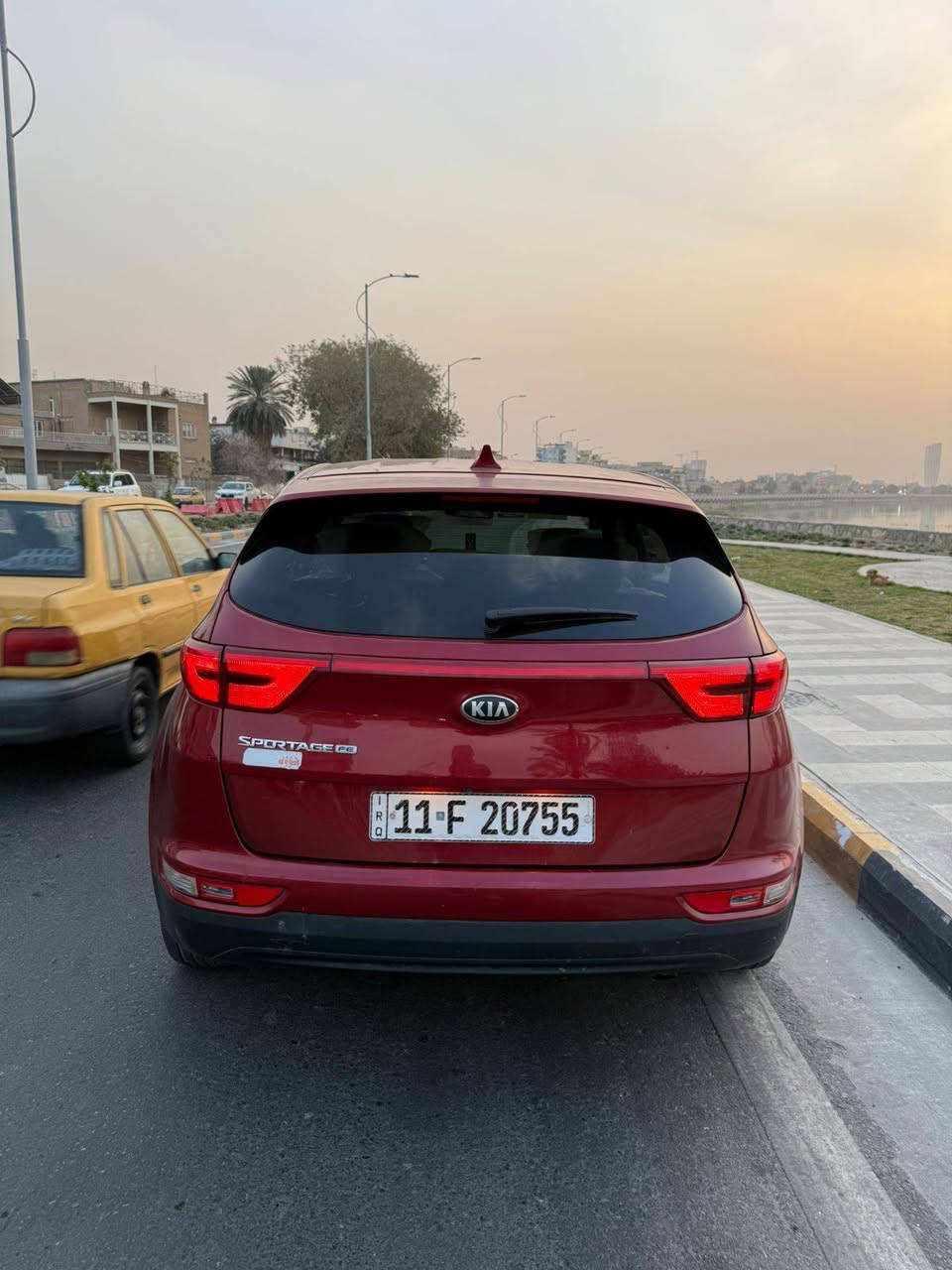 عليكم اخوان كيه سبورتج موديل 18البيع وارد أمريكي بيه ٤ قطع مكان بغداد جزيره سياحيه بدون داخل سياره رقم ***********
