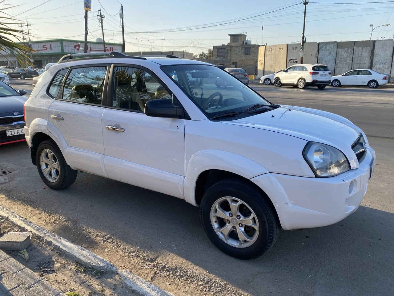 السلام عليكم توسان 2009 خليجي مكينه 2000  ماشيه 155  بسمي  رقم بغداد  السعر 107 وبي مجال   مكاني بغداد رقم ***********
